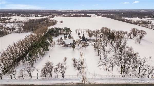 6.26 Acres of Improved Mixed-Use Land for Sale in Richmond, Illinois