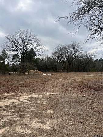 8 Acres of Residential Land for Sale in Lindale, Texas