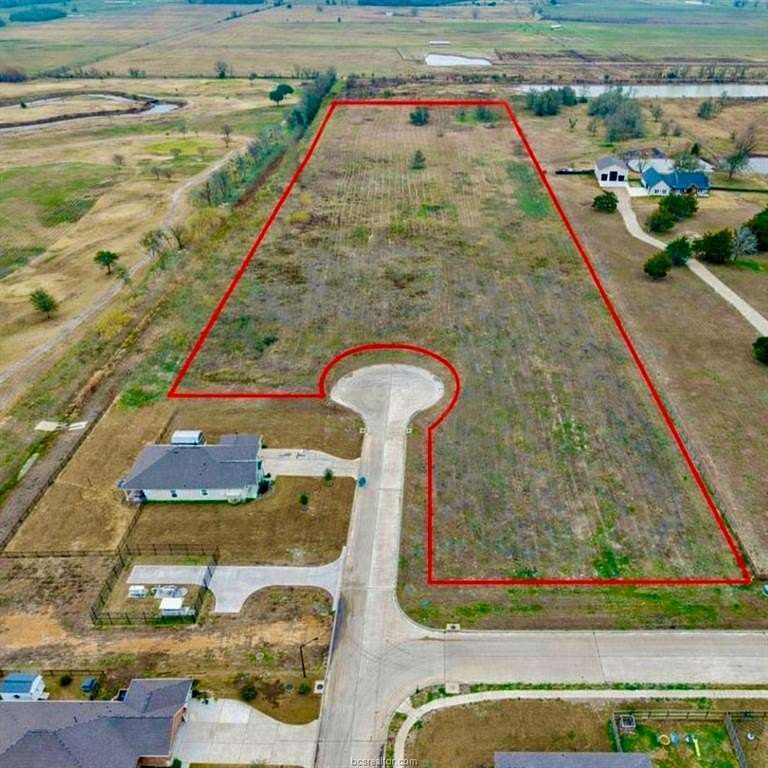 10 Acres of Land for Sale in Navasota, Texas