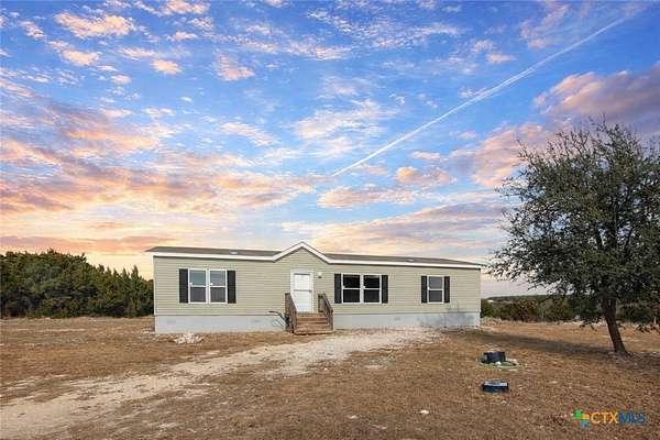 3.5 Acres of Residential Land with Home for Sale in Gatesville, Texas