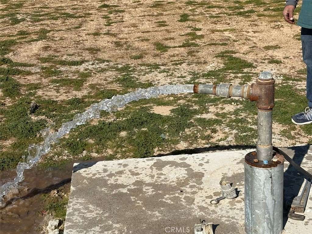 5 Acres of Land for Sale in Hinkley, California