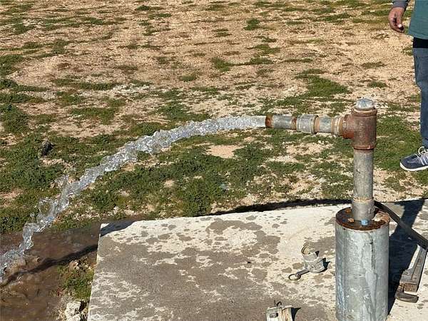5 Acres of Land for Sale in Hinkley, California