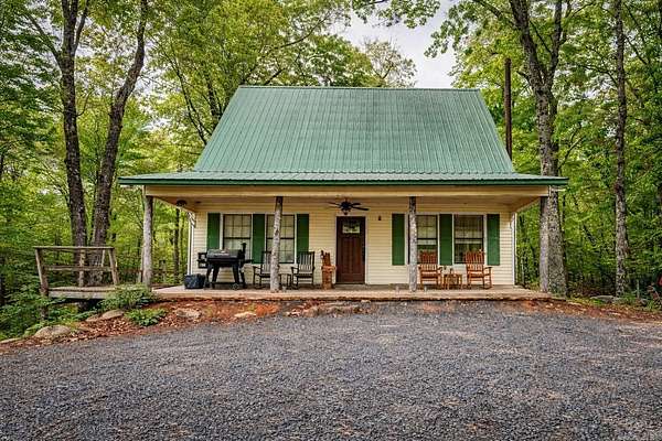 99.5 Acres of Recreational Land with Home for Sale in Mena, Arkansas