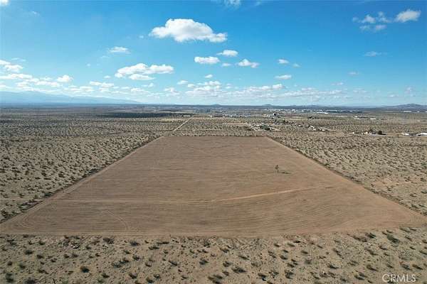 20 Acres of Land for Sale in Adelanto, California