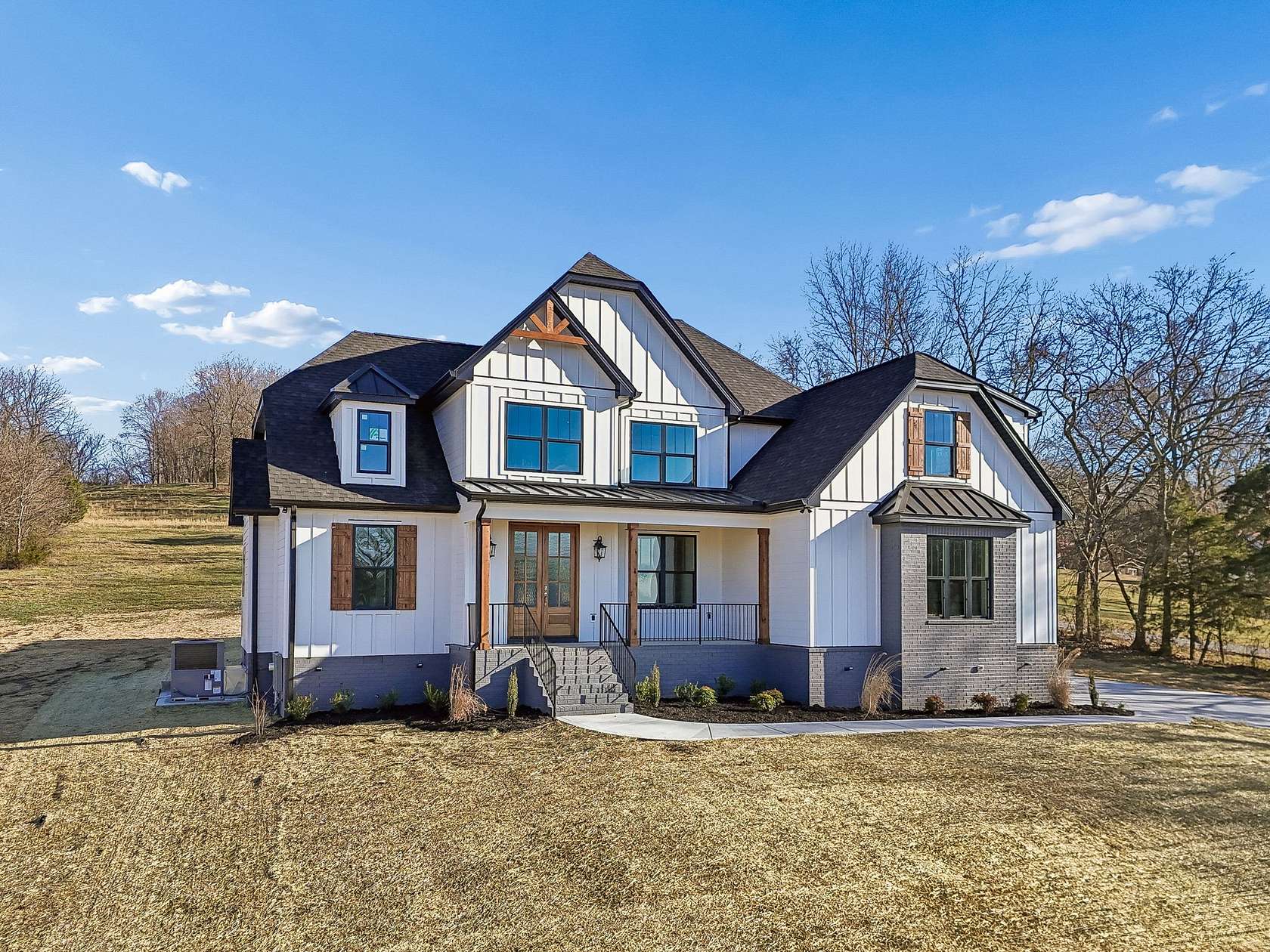 5 Acres of Residential Land with Home for Sale in Lebanon, Tennessee