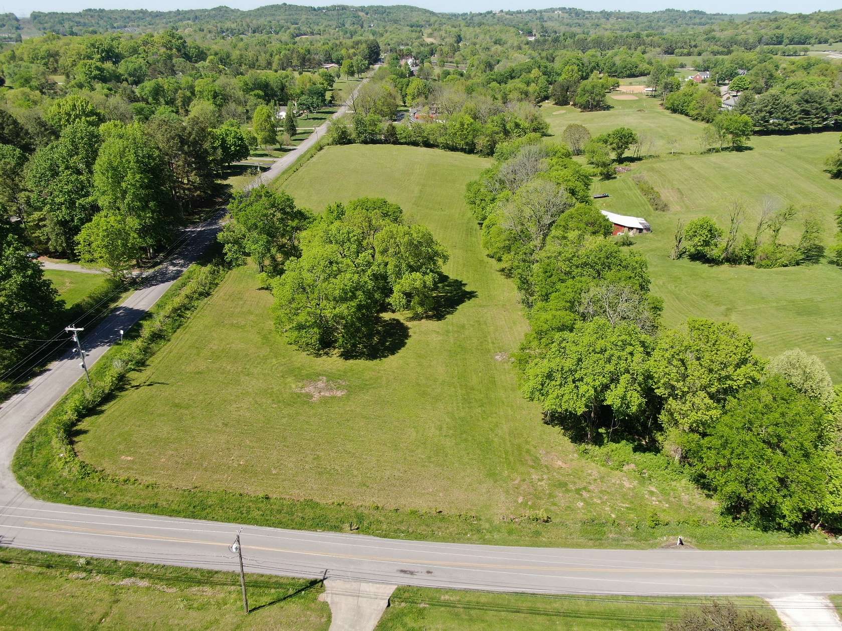 5 Acres of Residential Land for Sale in Columbia, Tennessee