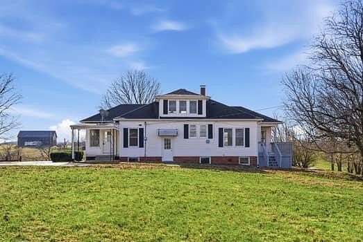 136 Acres of Land with Home for Sale in Richmond, Kentucky