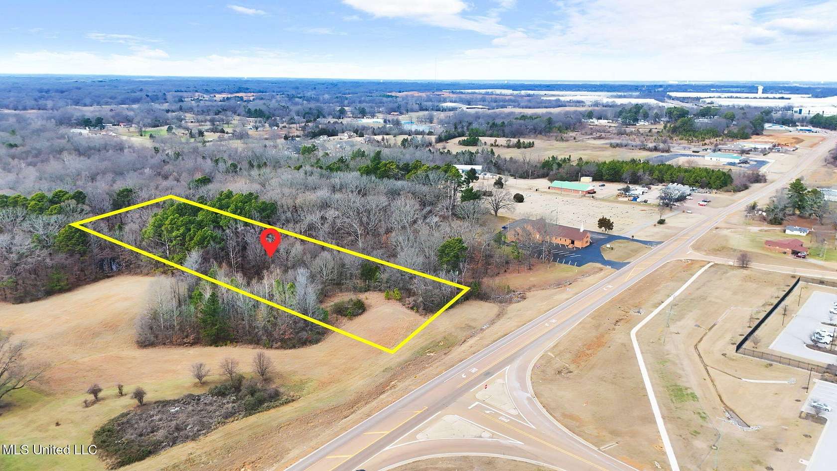 3.3 Acres of Commercial Land for Sale in Nesbit, Mississippi