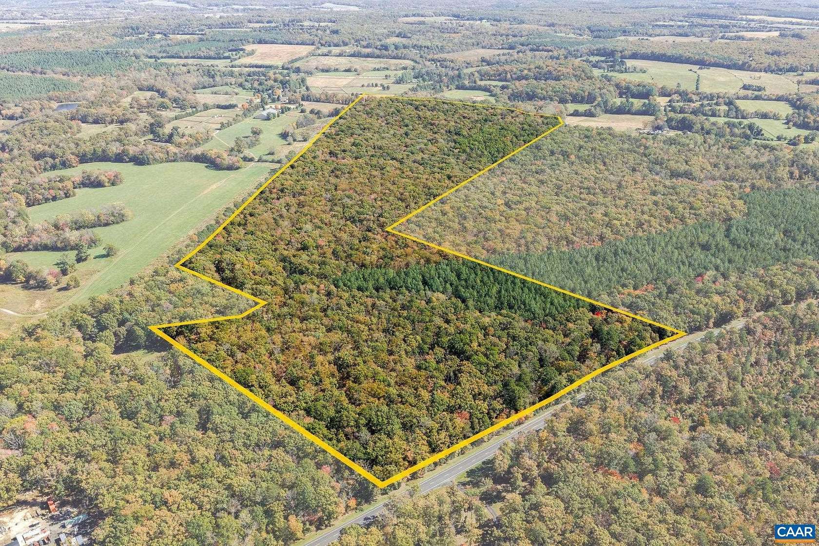 22 Acres of Recreational Land for Sale in Scottsville, Virginia