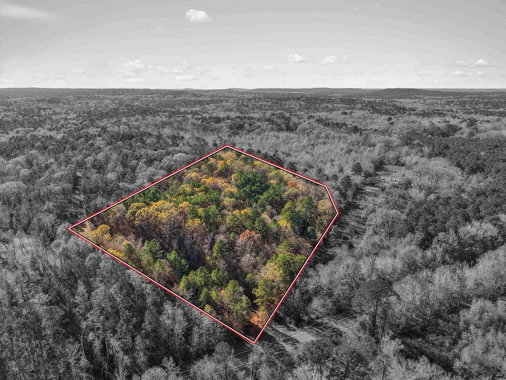 10.8 Acres of Land for Sale in Pittsburg, Texas