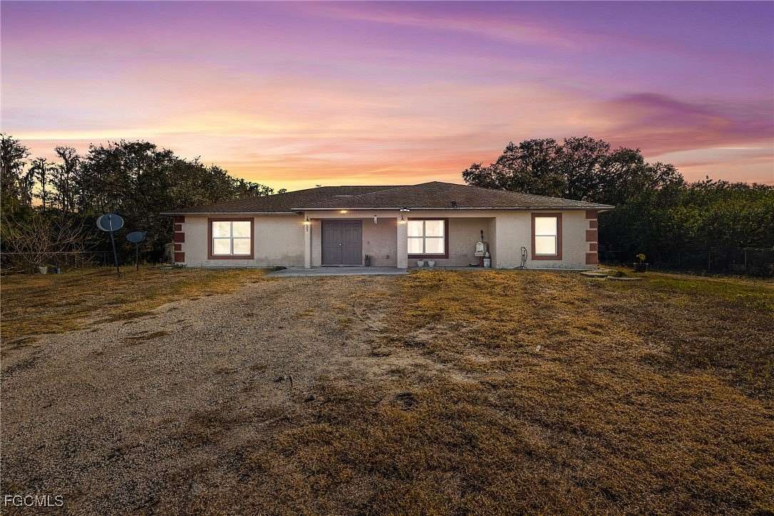 2.5 Acres of Residential Land with Home for Sale in Clewiston, Florida