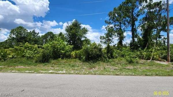 0.25 Acres of Residential Land for Sale in Lehigh Acres, Florida
