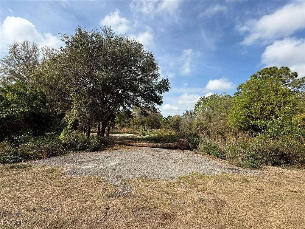1.25 Acres of Residential Land for Sale in Clewiston, Florida