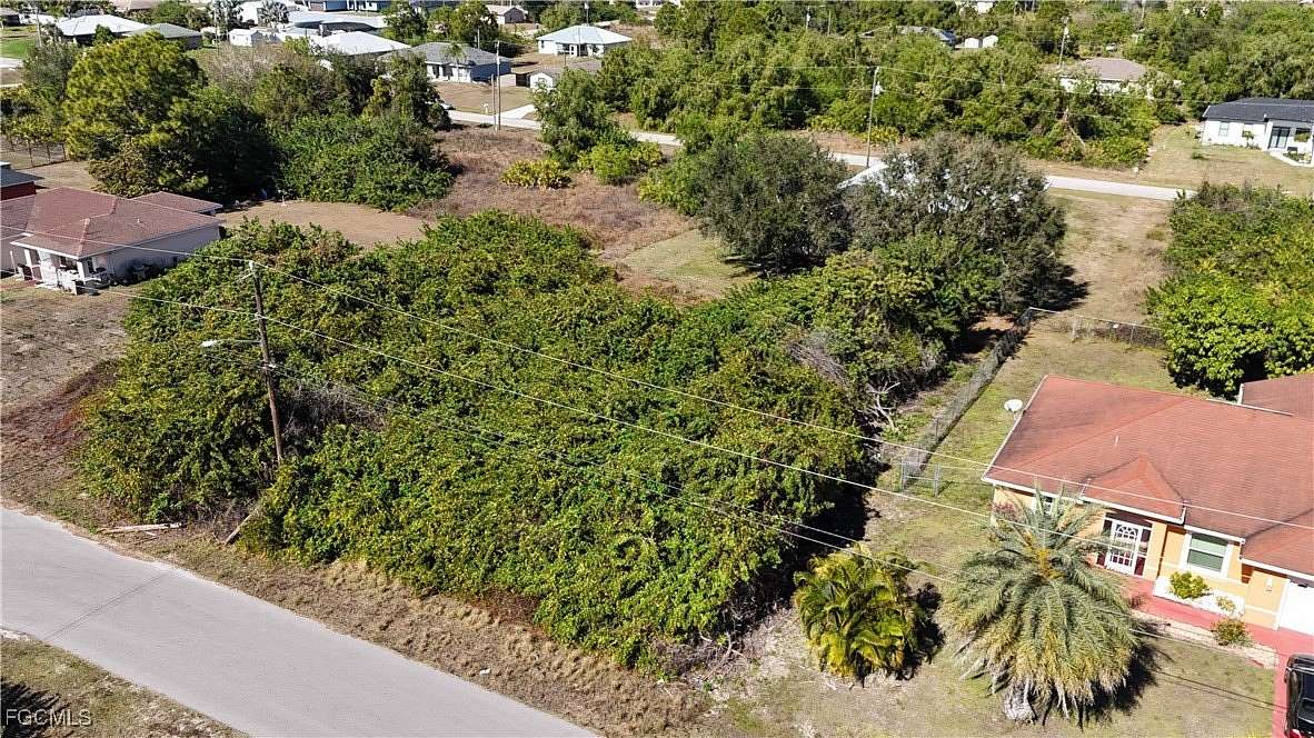 0.25 Acres of Residential Land for Sale in Lehigh Acres, Florida