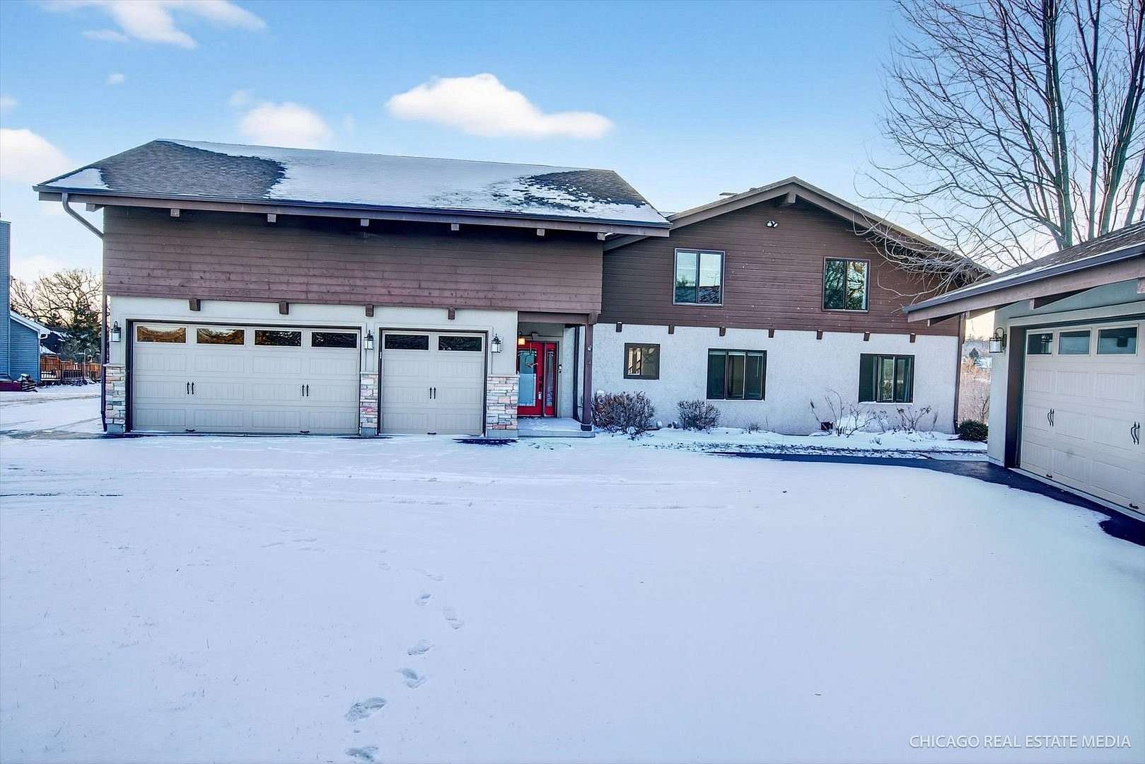 2 Acres of Residential Land with Home for Sale in Richmond, Illinois