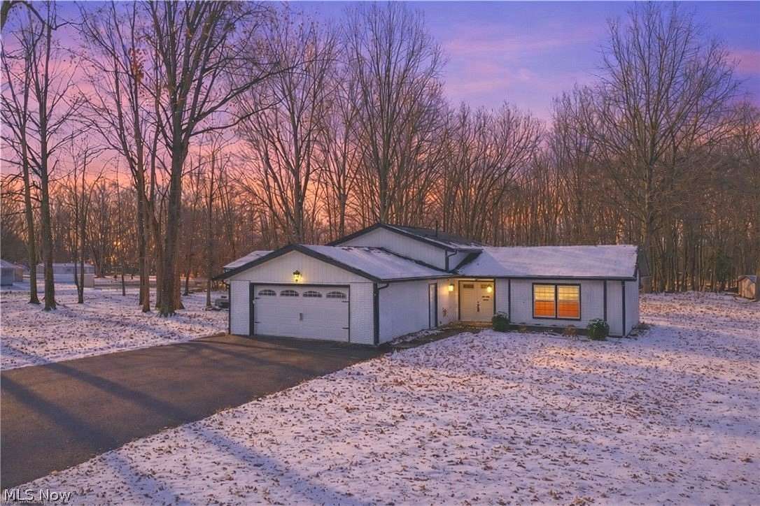 1.8 Acres of Residential Land with Home for Sale in Sebring, Ohio