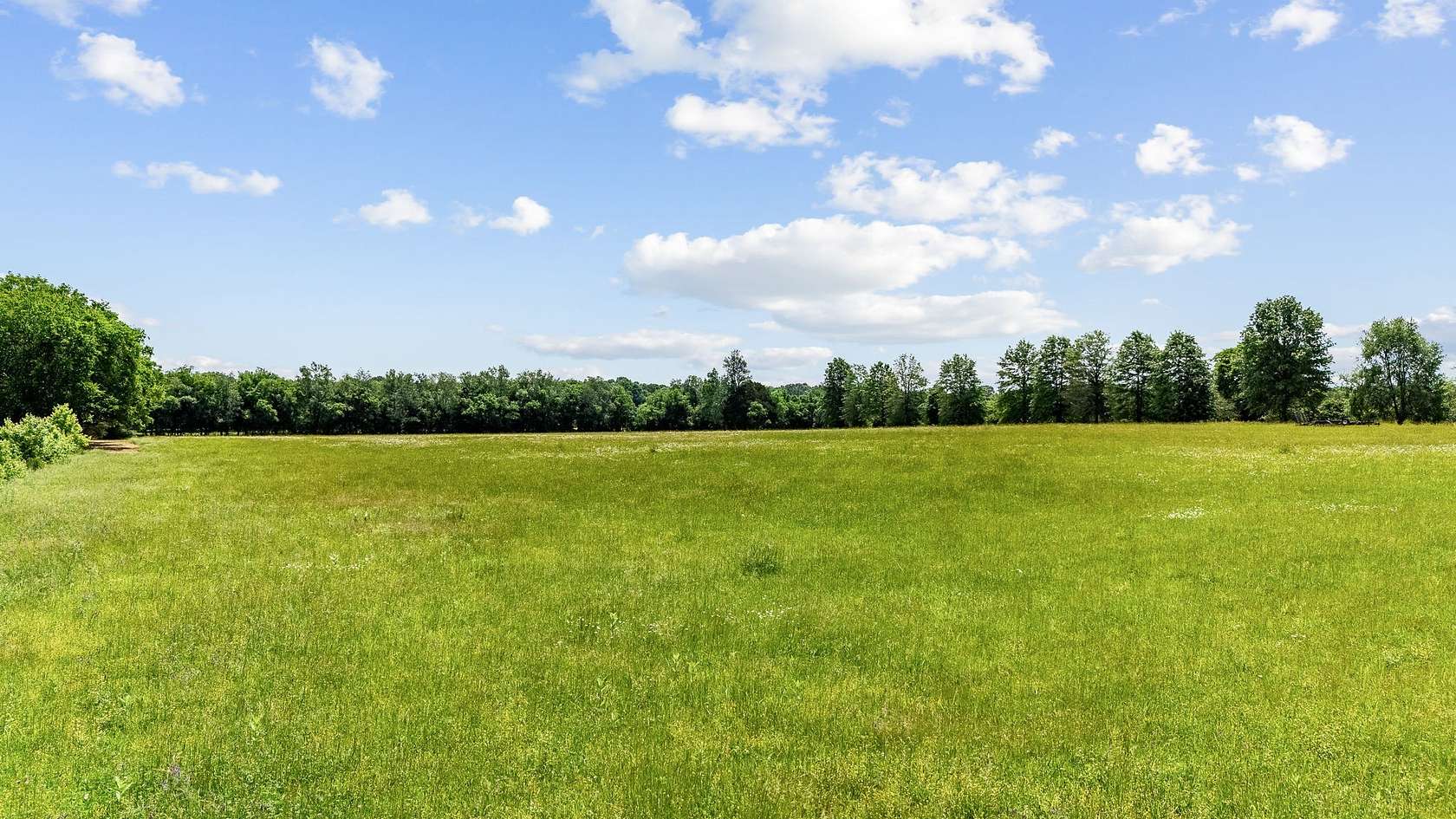 2.22 Acres of Residential Land for Sale in Lewisburg, Tennessee