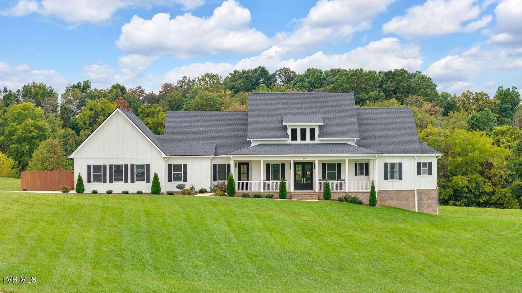 4 Acres of Residential Land with Home for Sale in Jonesborough, Tennessee