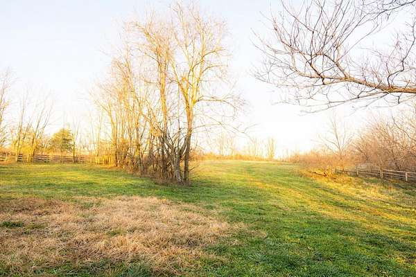 2 Acres of Residential Land with Home for Sale in Paris, Kentucky