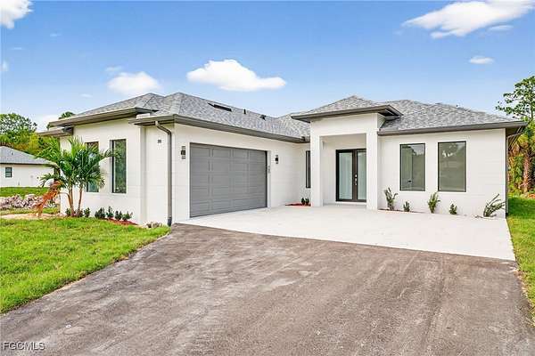 2.12 Acres of Residential Land with Home for Sale in Naples, Florida