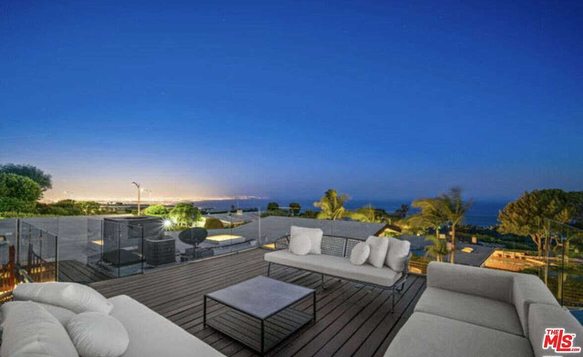 0.67 Acres of Residential Land for Sale in Pacific Palisades, California