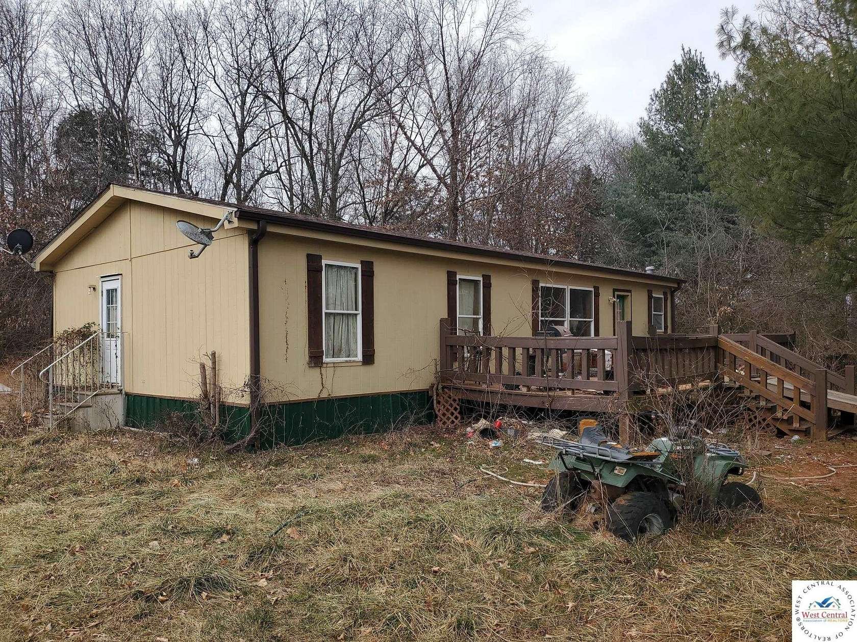 17.6 Acres of Land with Home for Sale in Clinton, Missouri