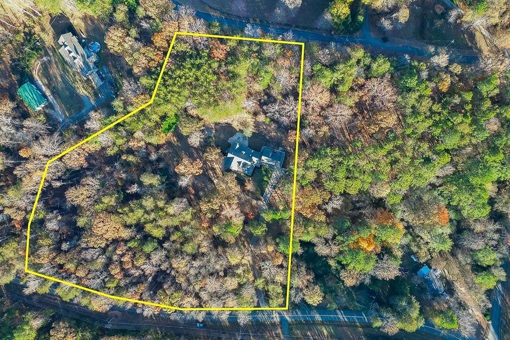 5 Acres of Residential Land with Home for Sale in Dawsonville, Georgia