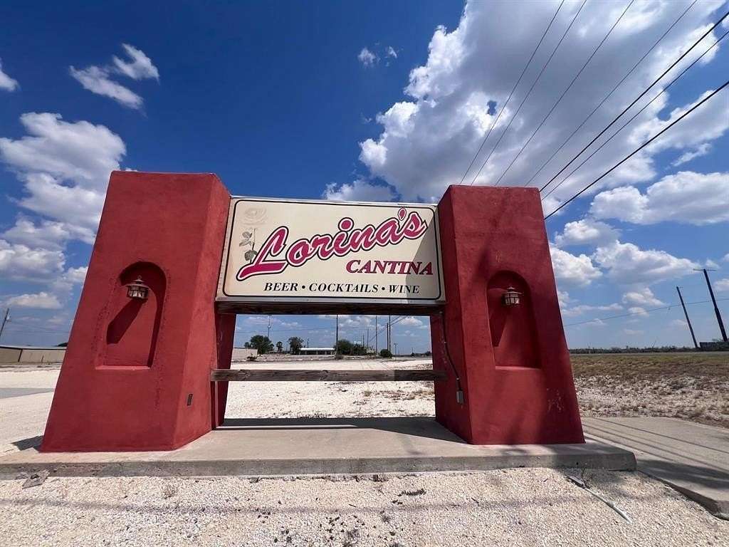 1.6 Acres of Improved Commercial Land for Sale in Del Rio, Texas