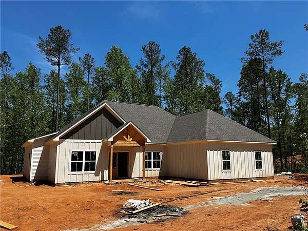 5 Acres of Land with Home for Sale in Salem, Alabama