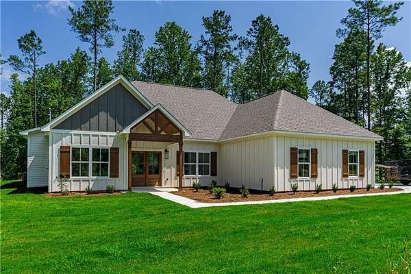 5 Acres of Land with Home for Sale in Salem, Alabama