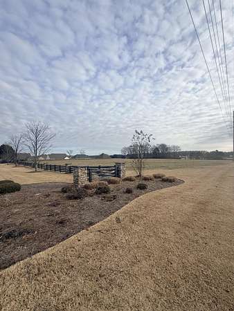 5 Acres of Mixed-Use Land for Sale in Florence, Alabama