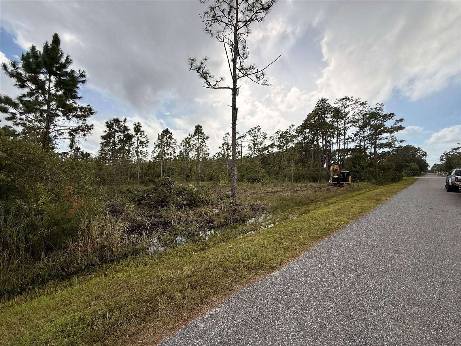 0.92 Acres of Land for Sale in St. Cloud, Florida