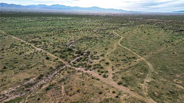 2 Acres of Residential Land for Sale in Golden Valley, Arizona