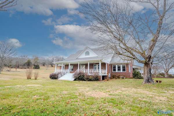 40 Acres of Land with Home for Sale in Ardmore, Tennessee