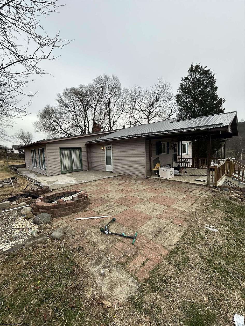 11 Acres of Land with Home for Sale in Baxter, West Virginia