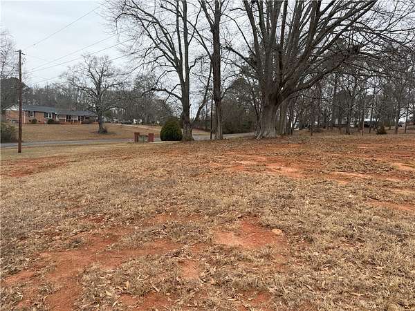 2.19 Acres of Residential Land for Sale in Belton, South Carolina