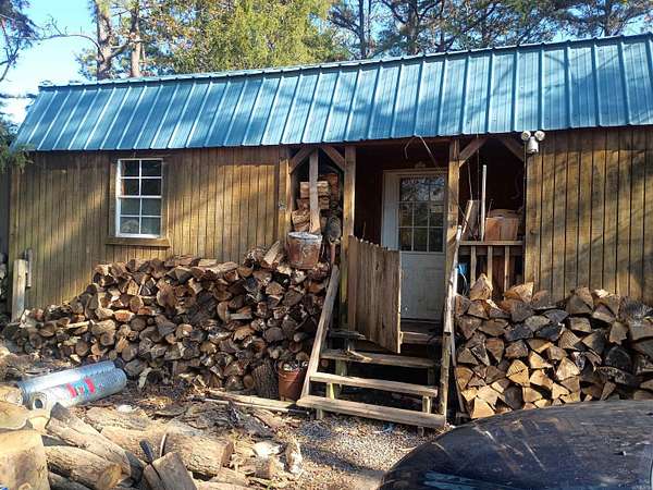 16 Acres of Land with Home for Sale in Bradford, Arkansas