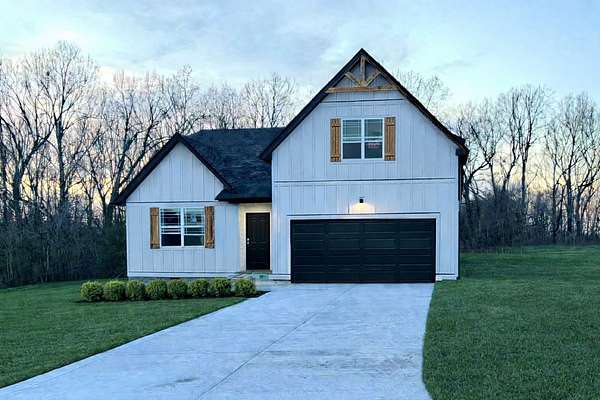 2 Acres of Residential Land with Home for Sale in Dickson, Tennessee