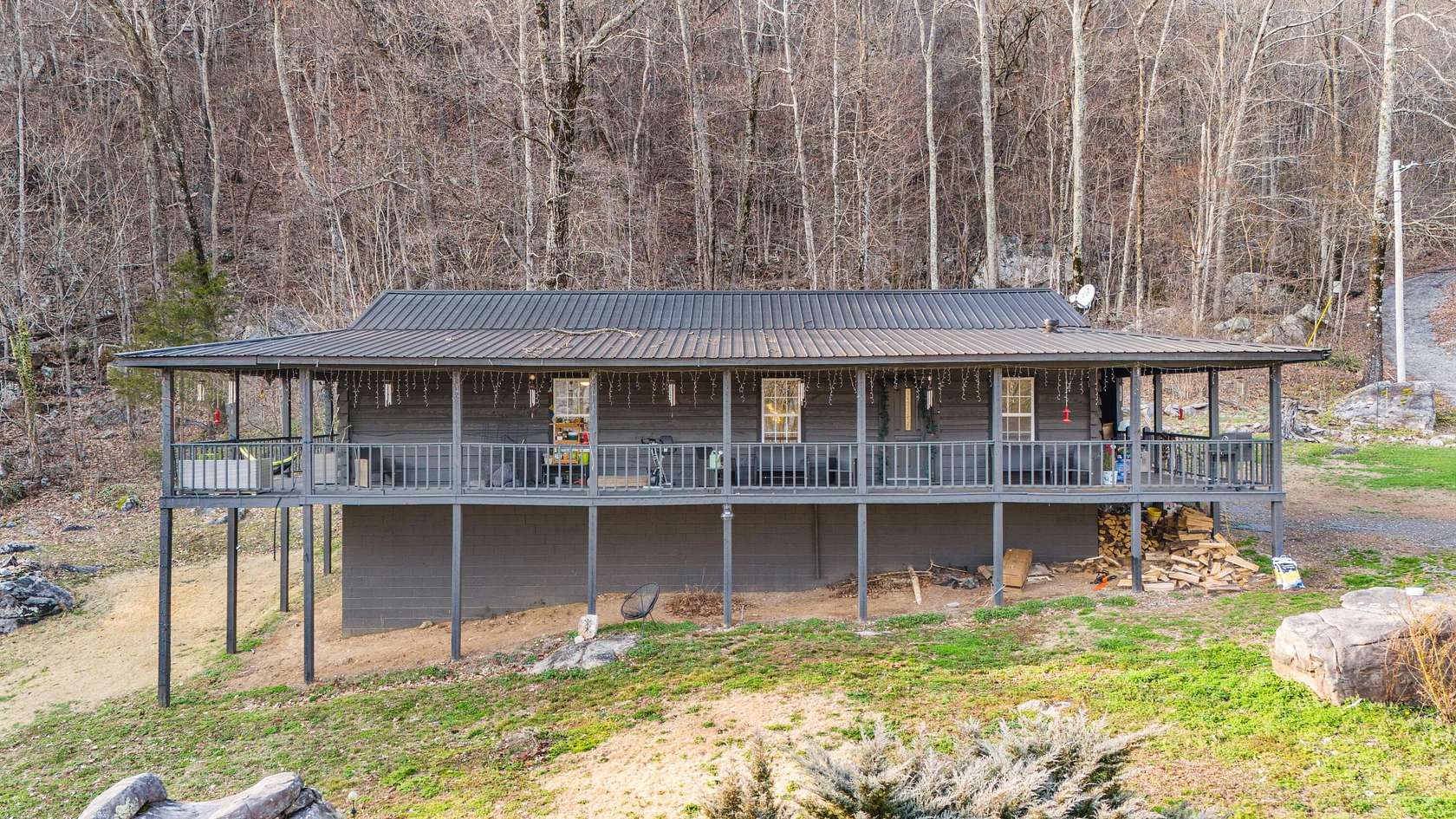 9 Acres of Land with Home for Sale in Dunlap, Tennessee