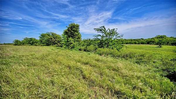 10 Acres of Recreational Land for Sale in St. Jo, Texas