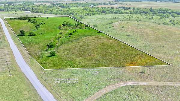 10 Acres of Recreational & Residential Land for Sale in St. Jo, Texas