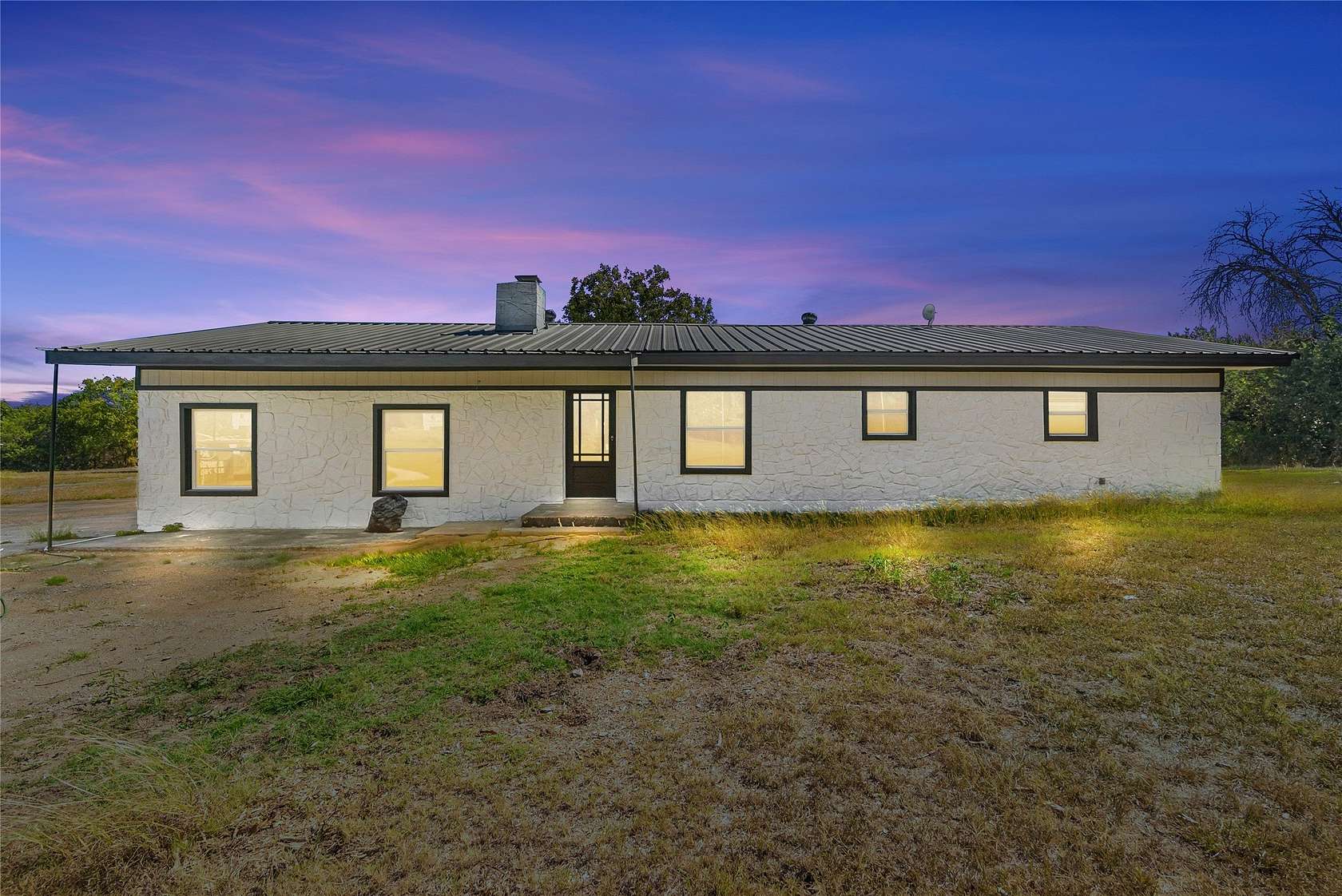 6 Acres of Land with Home for Sale in Azle, Texas