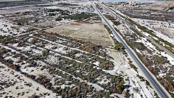 37.3 Acres of Land for Sale in Mecca, California