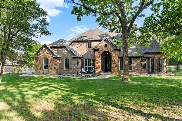 10.2 Acres of Land with Home for Sale in Fort Worth, Texas