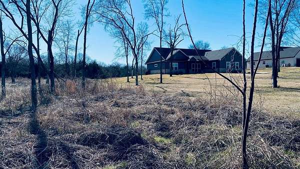 3 Acres of Land for Sale in Corsicana, Texas