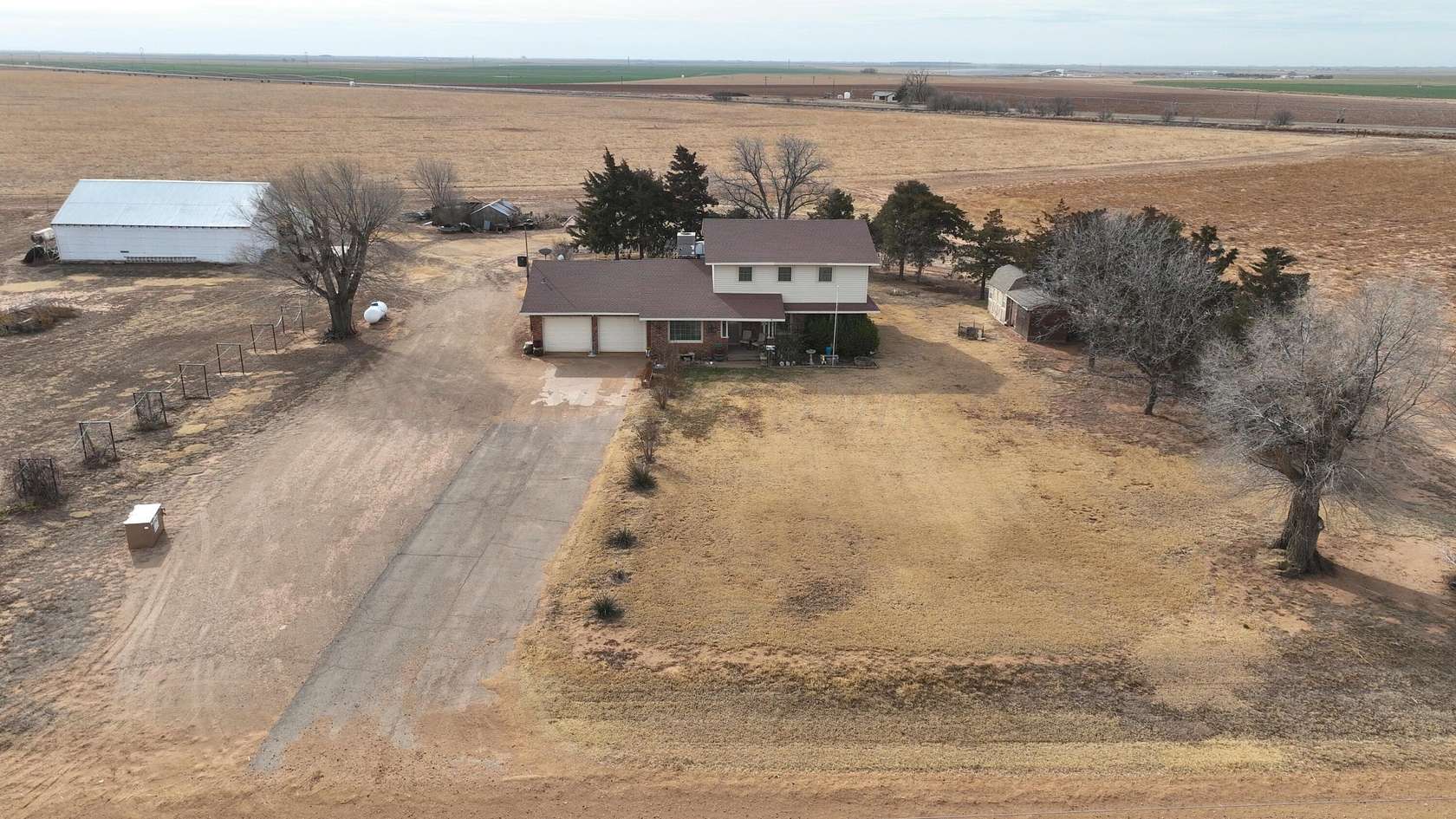 2.25 Acres of Residential Land with Home for Sale in Dimmitt, Texas