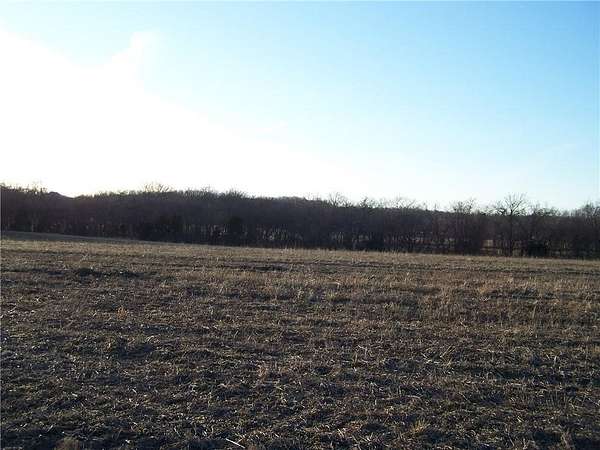 4.56 Acres of Land for Sale in Oak Grove, Missouri