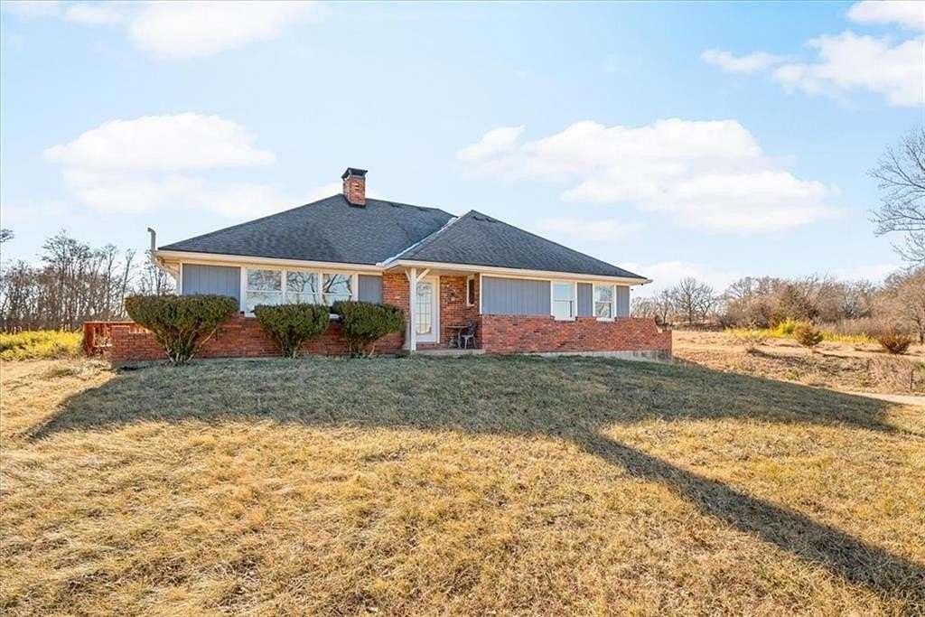 4.7 Acres of Land with Home for Sale in Kansas City, Missouri