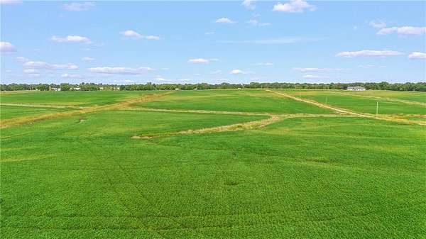 3 Acres of Residential Land for Sale in Sedalia, Missouri