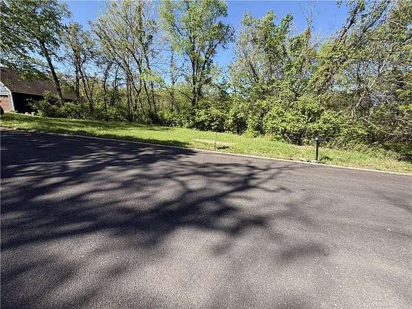 0.42 Acres of Residential Land for Sale in Excelsior Springs, Missouri